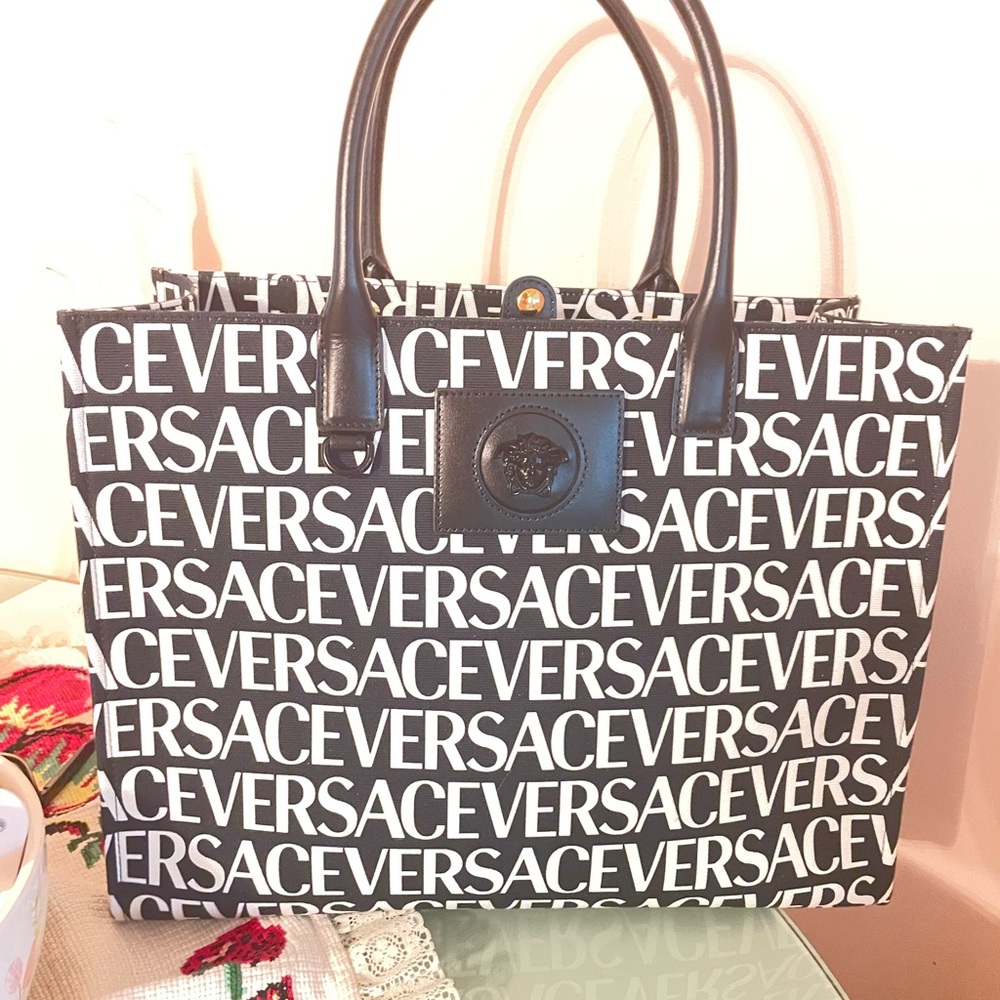 Authentic Versace La Medusa Large Black/ White / Canvas All Over Logo Tote  NWT